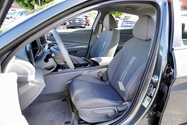 Used 2026 Gray Hyundai SEL Sport image 13