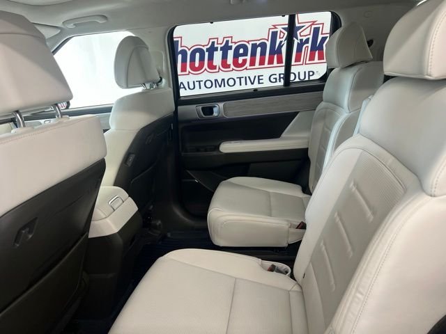 2025 Hyundai Santa Fe Calligraphy - Photo 16