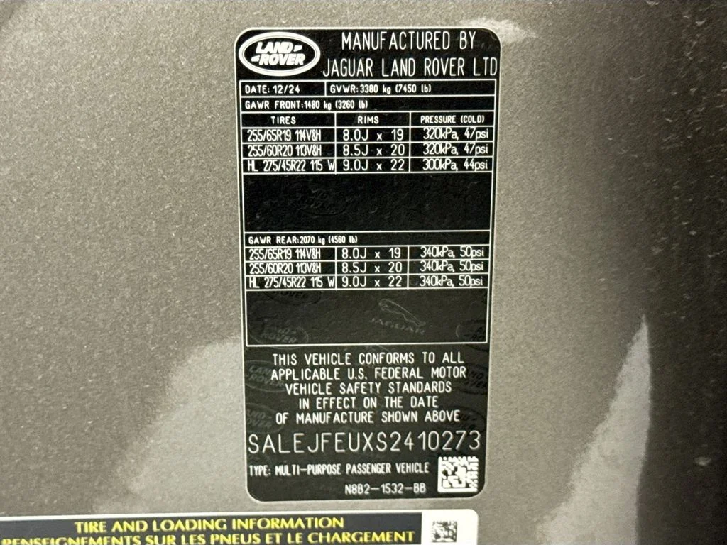 Used 2025 Gray Land Rover S image 33