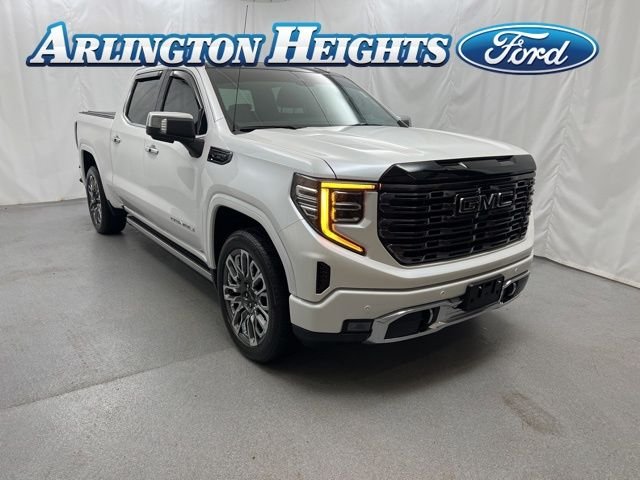 Used 2025 White GMC Denali Ultimate image 1