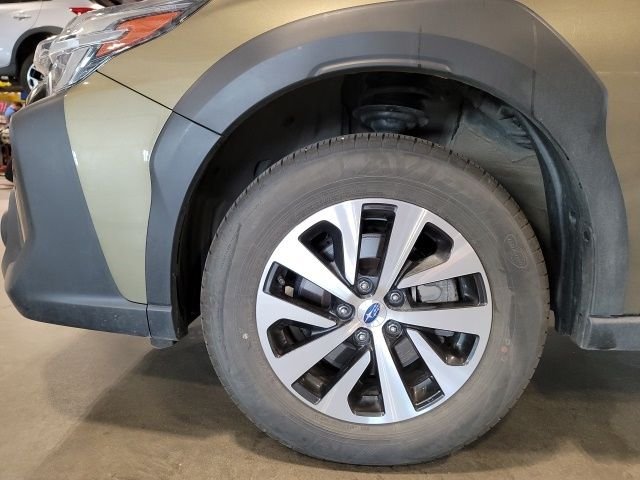 Used 2024 Green Metallic Subaru Premium image 9