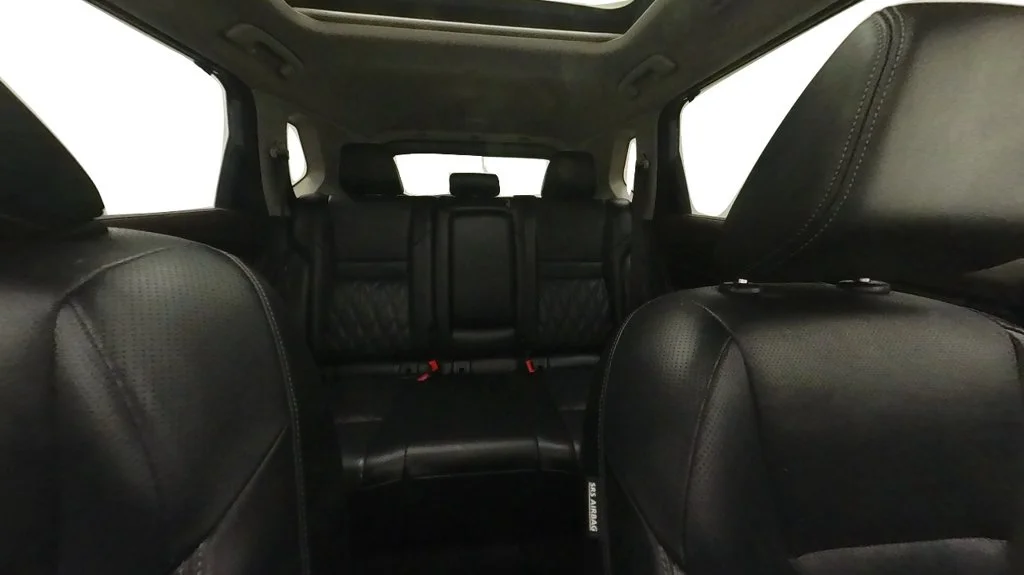 Used 2023 Gray Nissan Platinum image 33