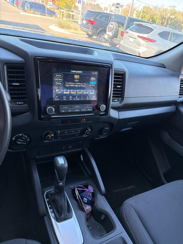 Used 2022 Gray Nissan S image 16