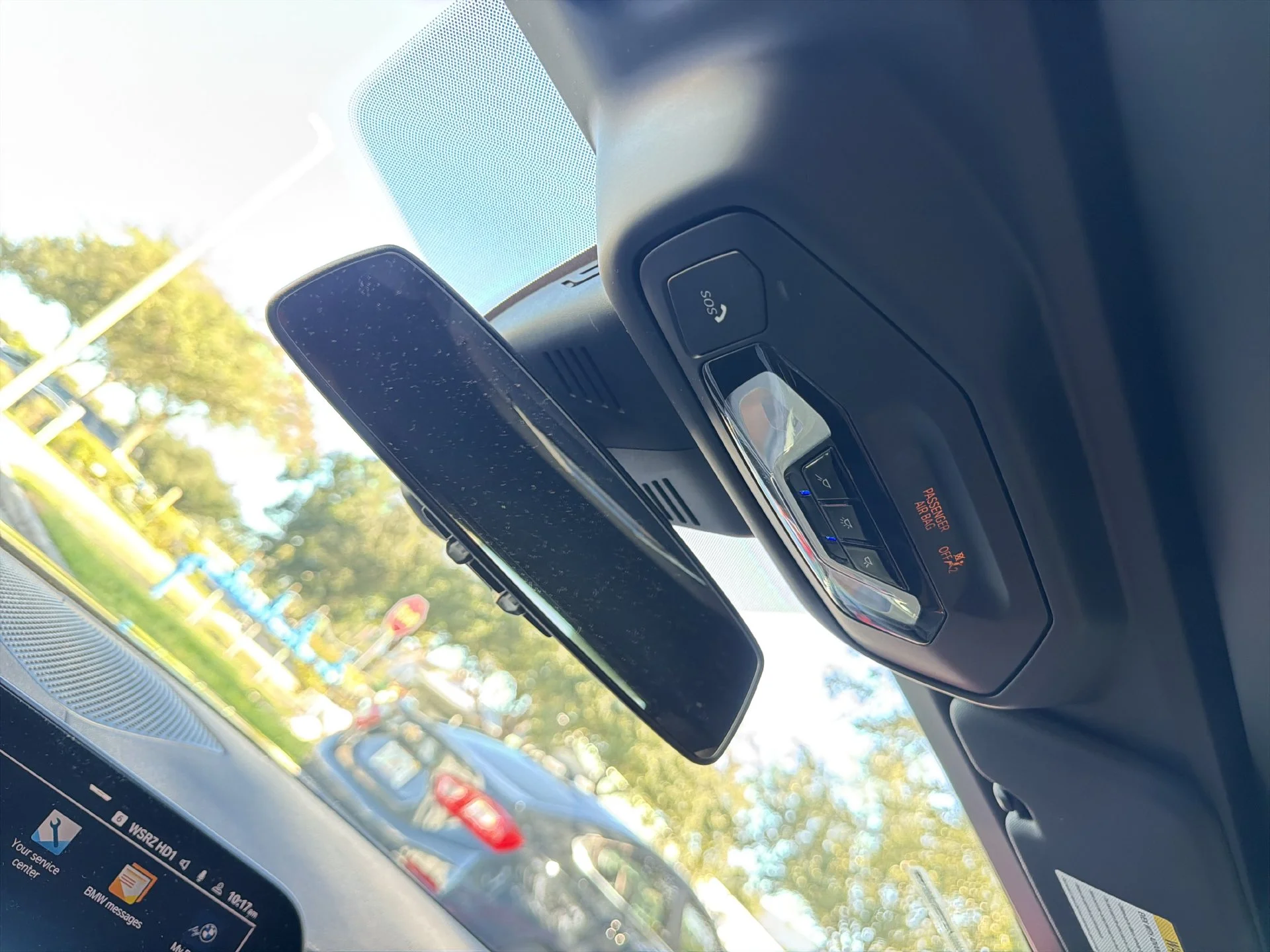 Used 2019 Black Sapphire Metallic BMW sDrive30i image 28