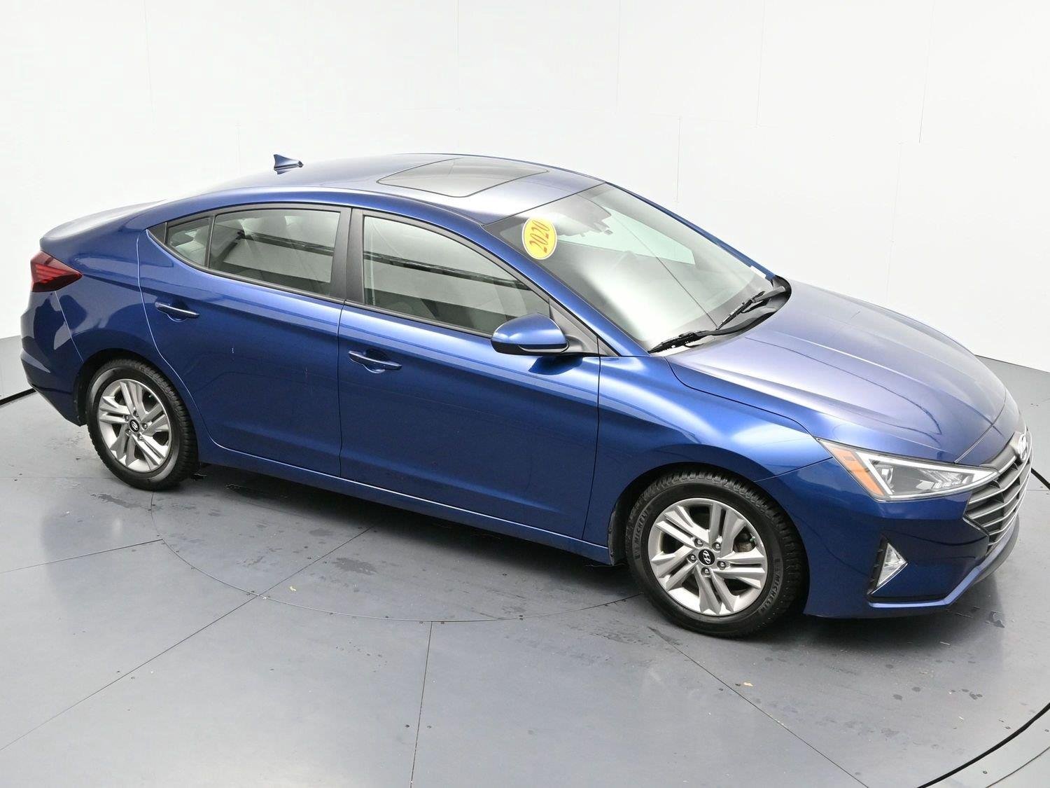 Used 2020 Lakeside Blue Hyundai Value Edition image 39