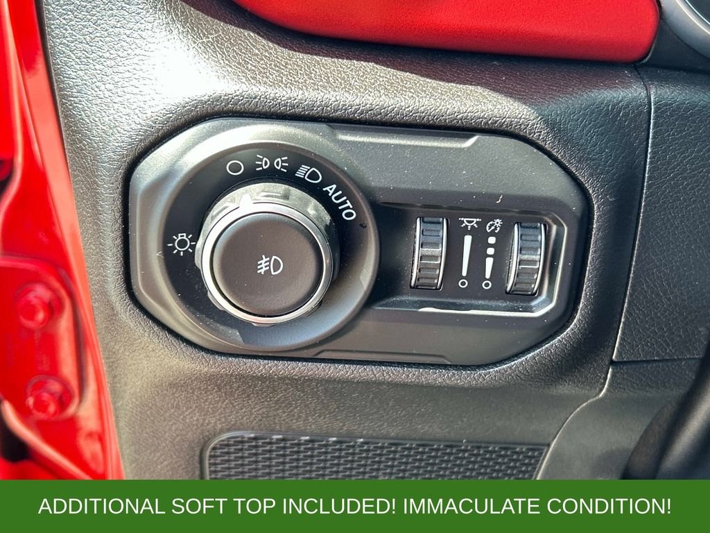 Used 2020 Red Jeep Unlimited Rubicon image 23