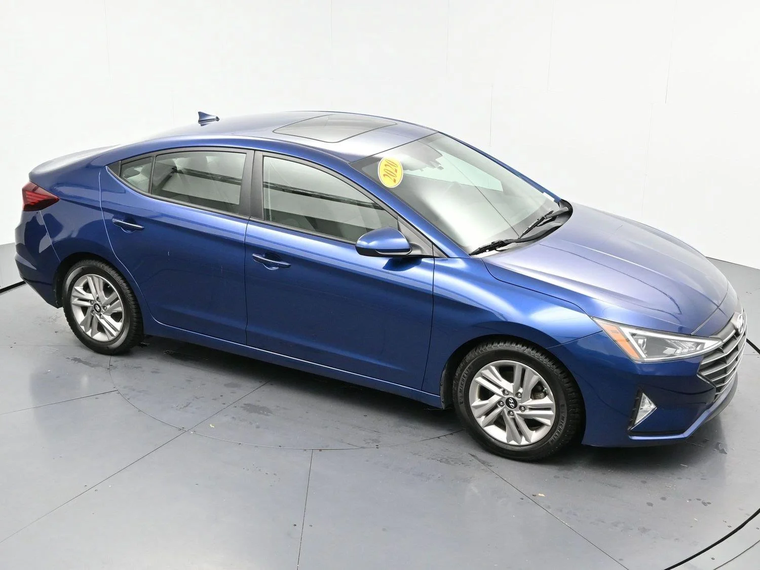 Used 2020 Lakeside Blue Hyundai Value Edition image 39