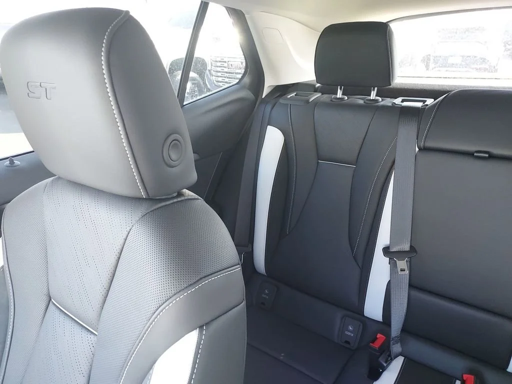 New 2026 Quartz Blue Metallic Buick Sport Touring image 12