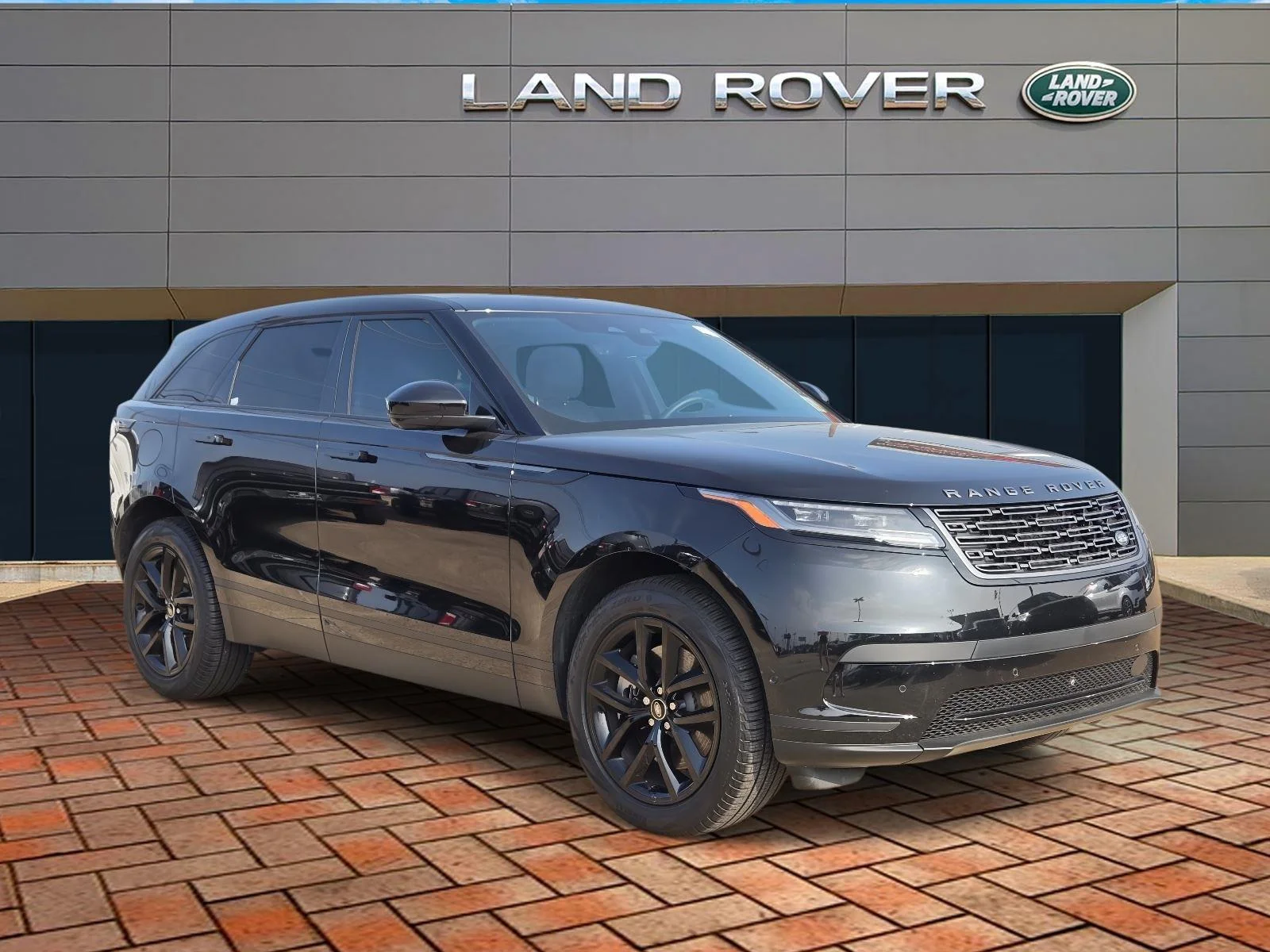 Certified Used 2026 Santorini Black Metallic Land Rover S image 3