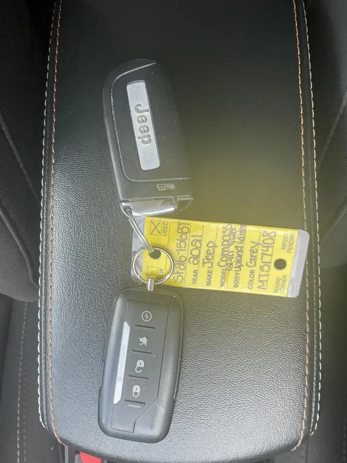 Used 2021 Grey Jeep Upland Edition image 14