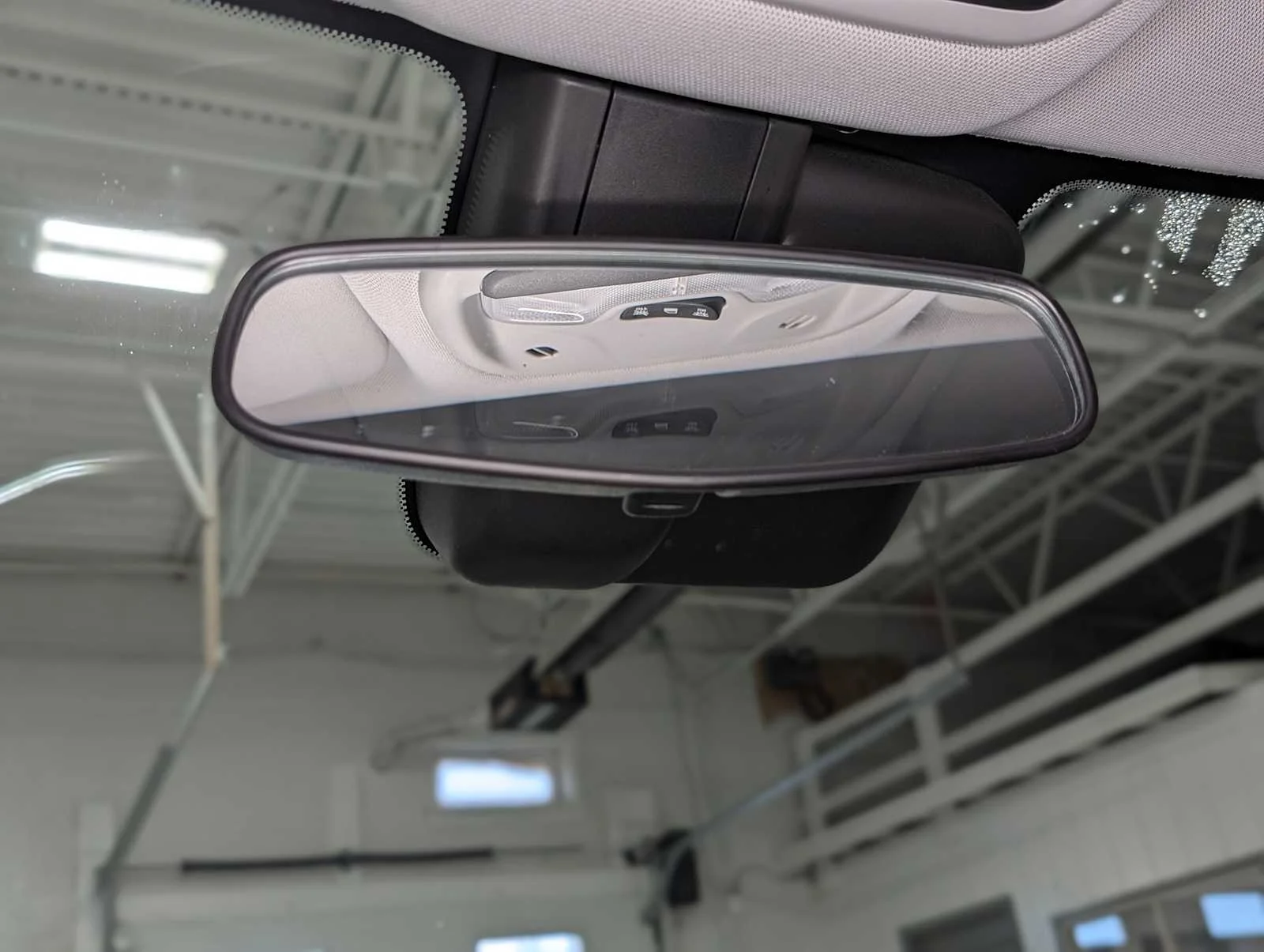 Used 2022 Summit White Chevrolet LT image 35