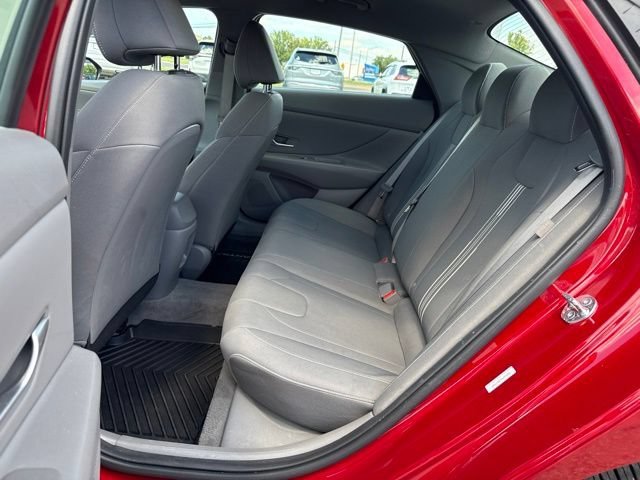 2025 Hyundai Elantra SEL - Photo 27