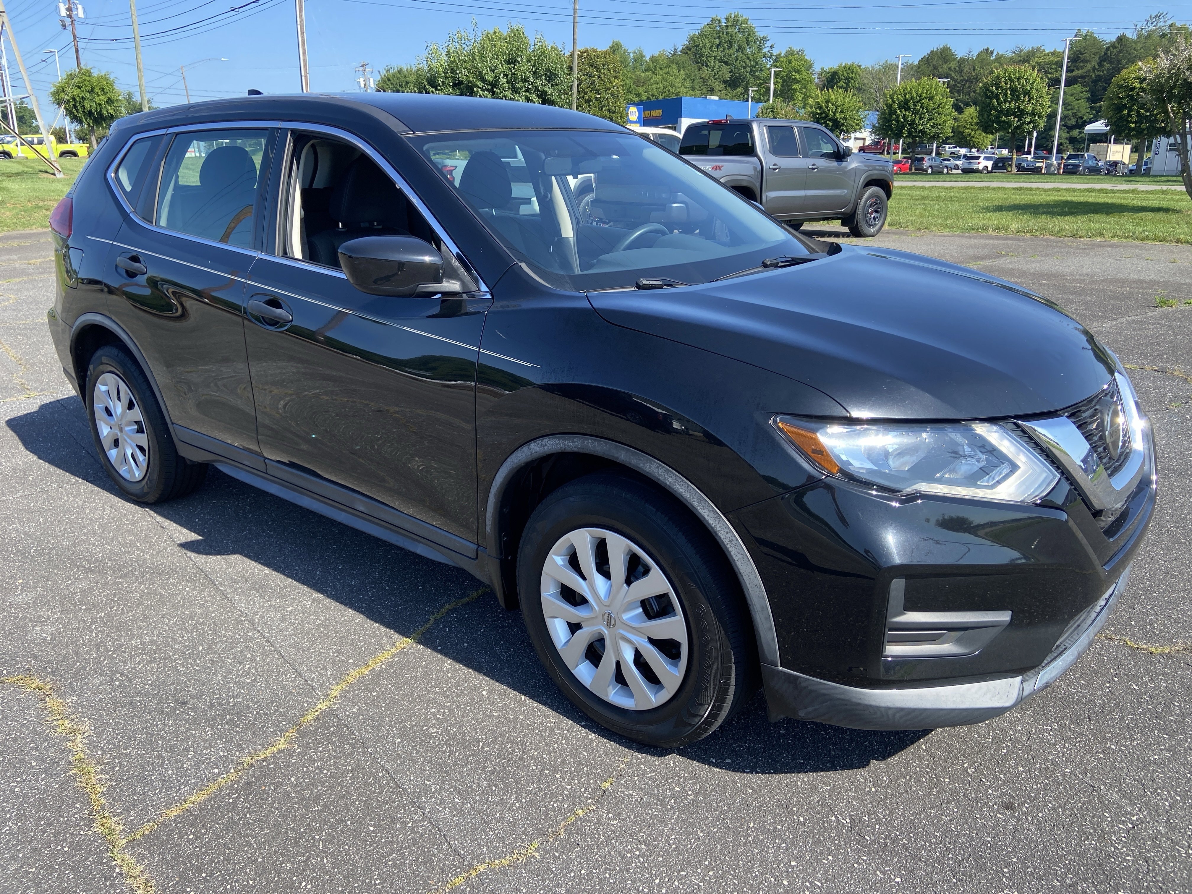 Used 2018 Magnetic Black Nissan S image 3