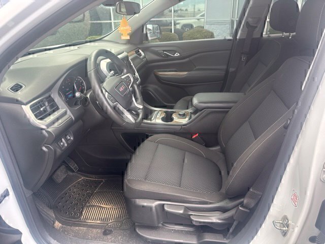Used 2023 White GMC SLE image 13