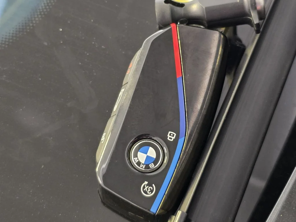 New 2026 Skyscraper Grey Metallic BMW M60i image 25