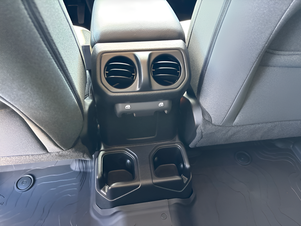New 2026 Joose Jeep Sport S image 15