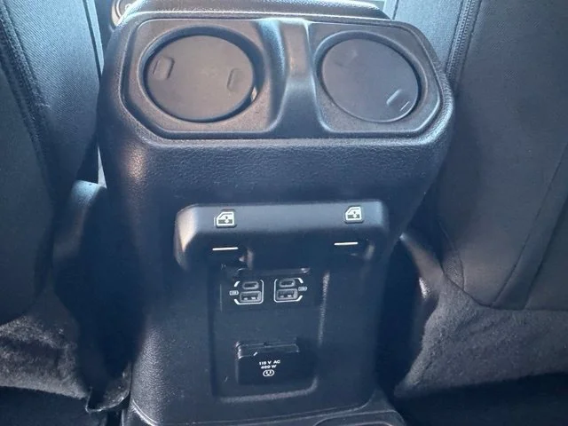 Used 2022 Red Jeep Sport S 4x4 image 22