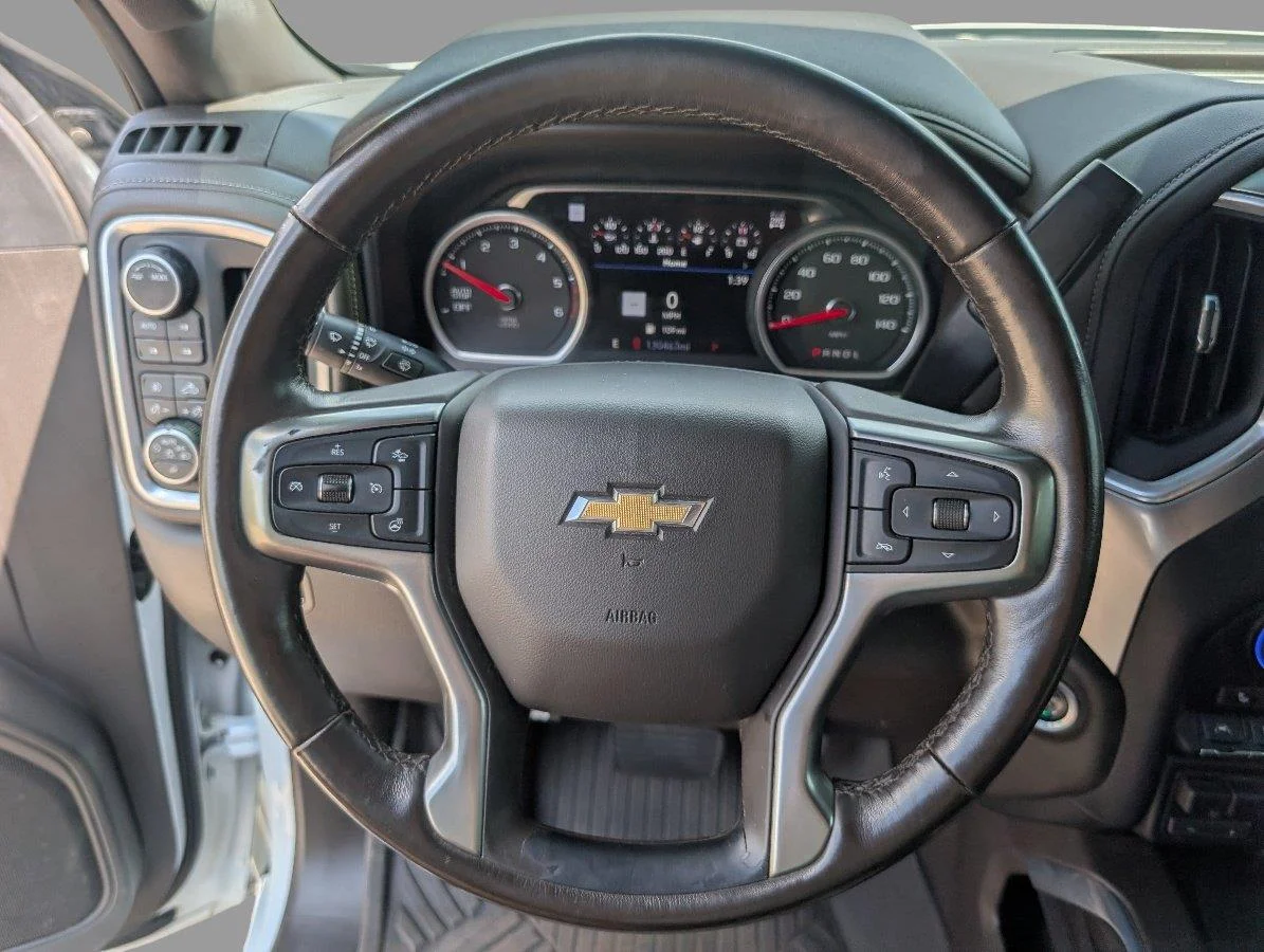 Used 2021 SUMMIT WHITE Chevrolet LTZ image 28