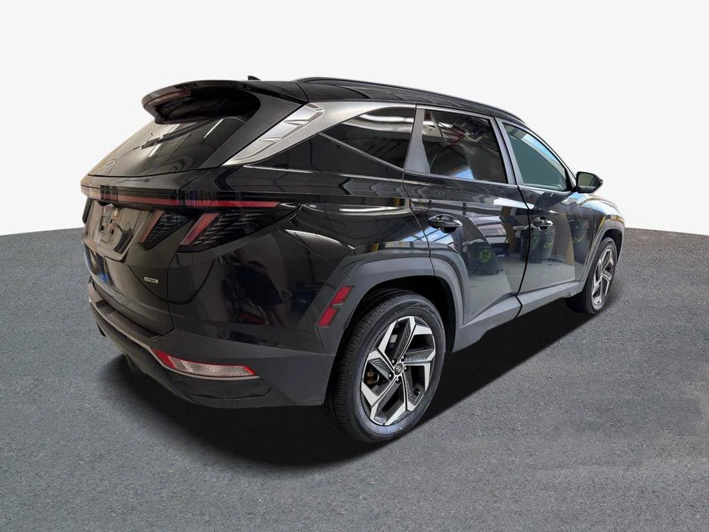 Used 2024 Black Hyundai SEL image 4