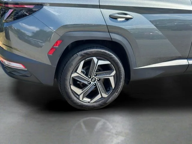Used 2023 Gray Hyundai SEL Convenience image 17