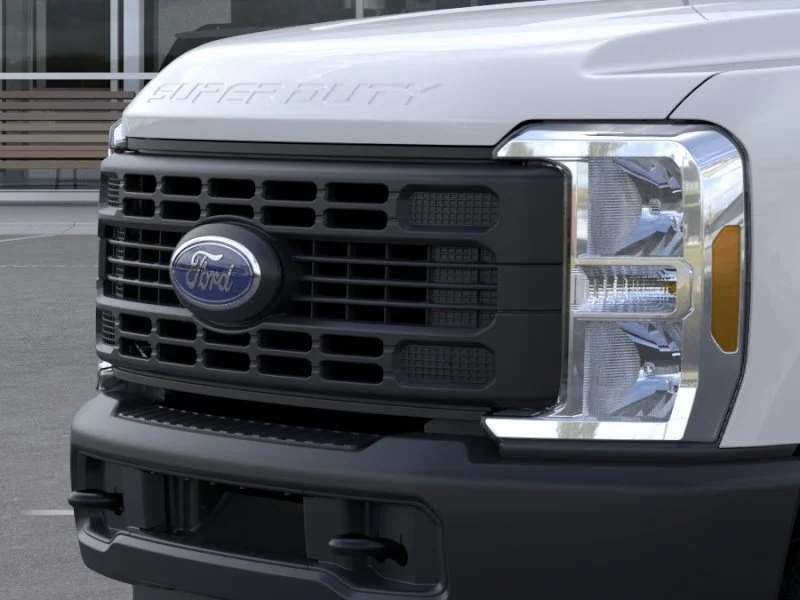New 2026 Oxford White Ford F-250® XL image 17