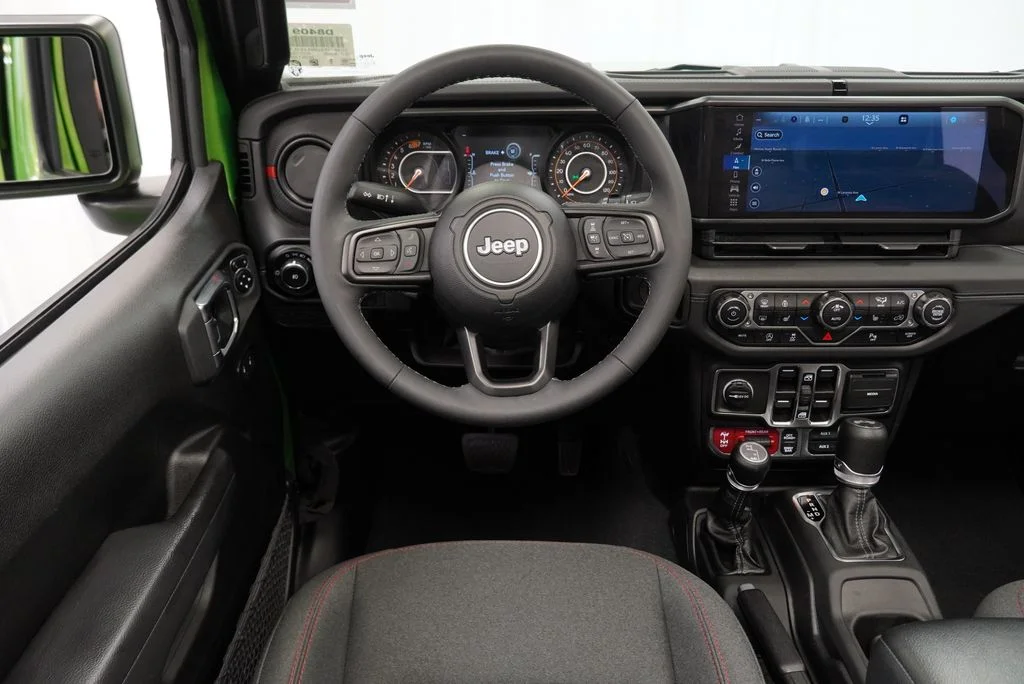 Used 2025  Jeep Rubicon X-Treme Recon image 22
