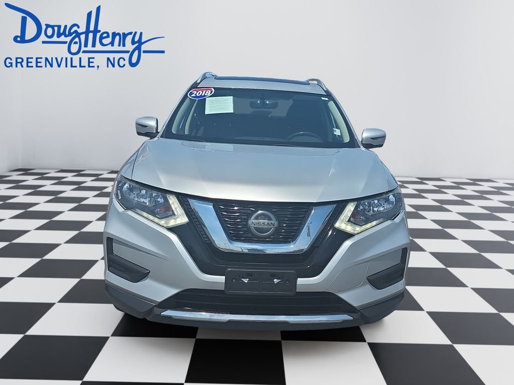 Used 2018 Silver Nissan SV image 8