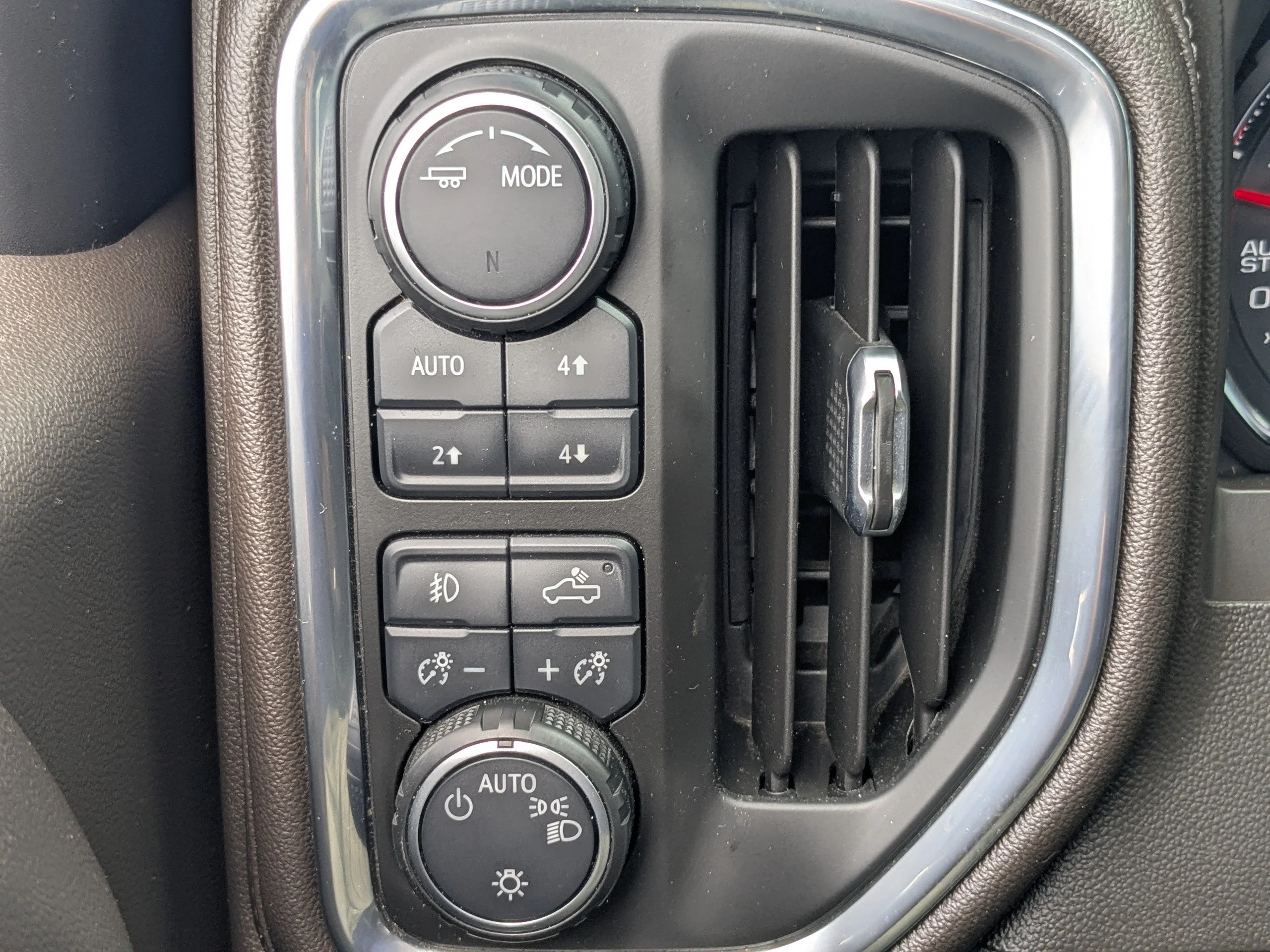 Used 2021 SUMMIT WHITE Chevrolet LT Trail Boss image 25