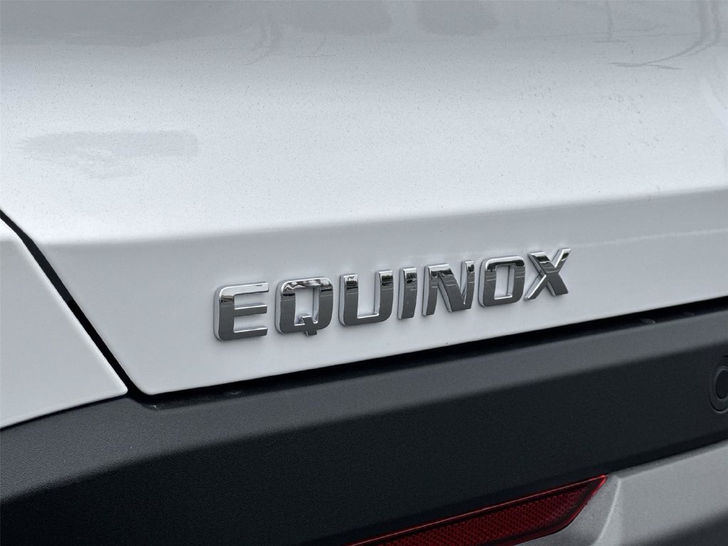 New 2026 Summit White Chevrolet LT image 30
