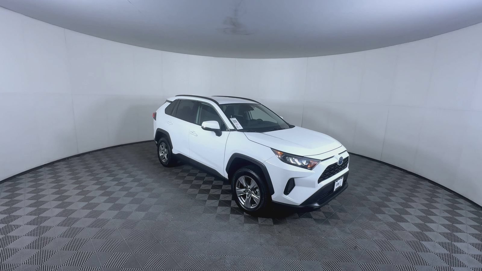 Used 2022 White Toyota Hybrid LE image 2