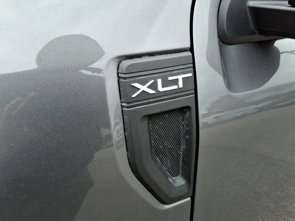 Used 2023 Carbonized Gray Metallic Ford XLT image 12