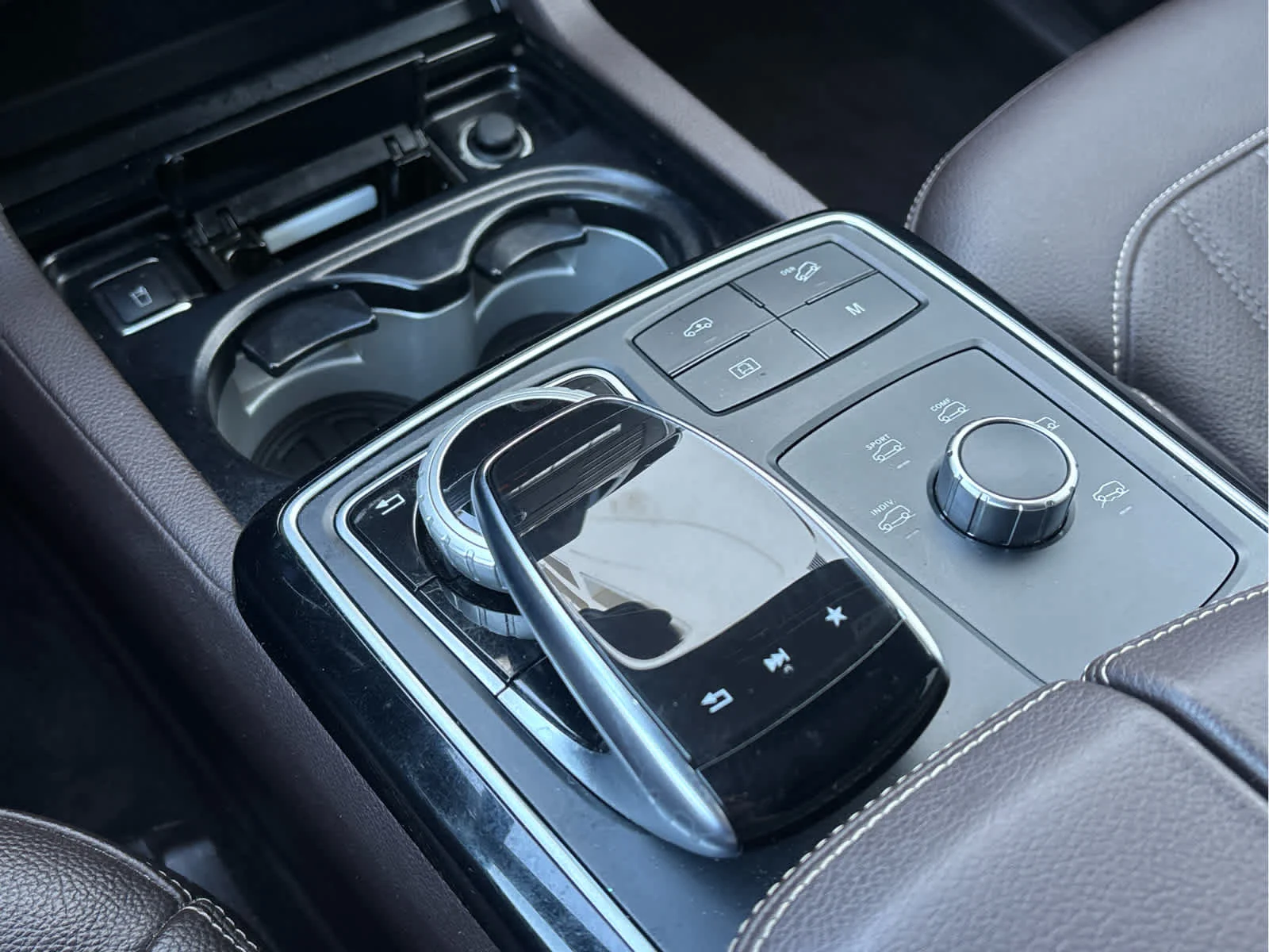 Used 2019  Mercedes-Benz GLS 450 image 28