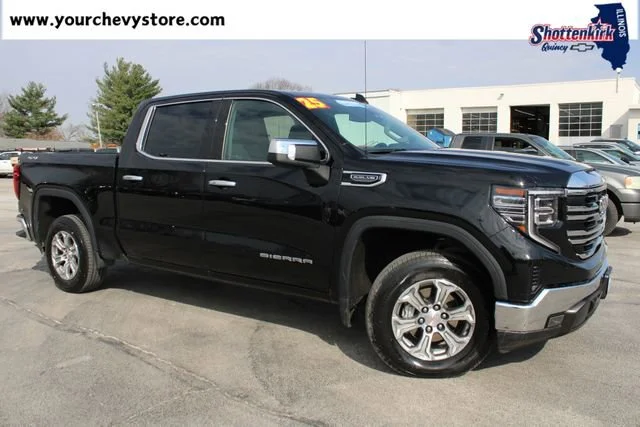 2025 GMC Sierra 4WD Crew Cab Short Box SLT's photo