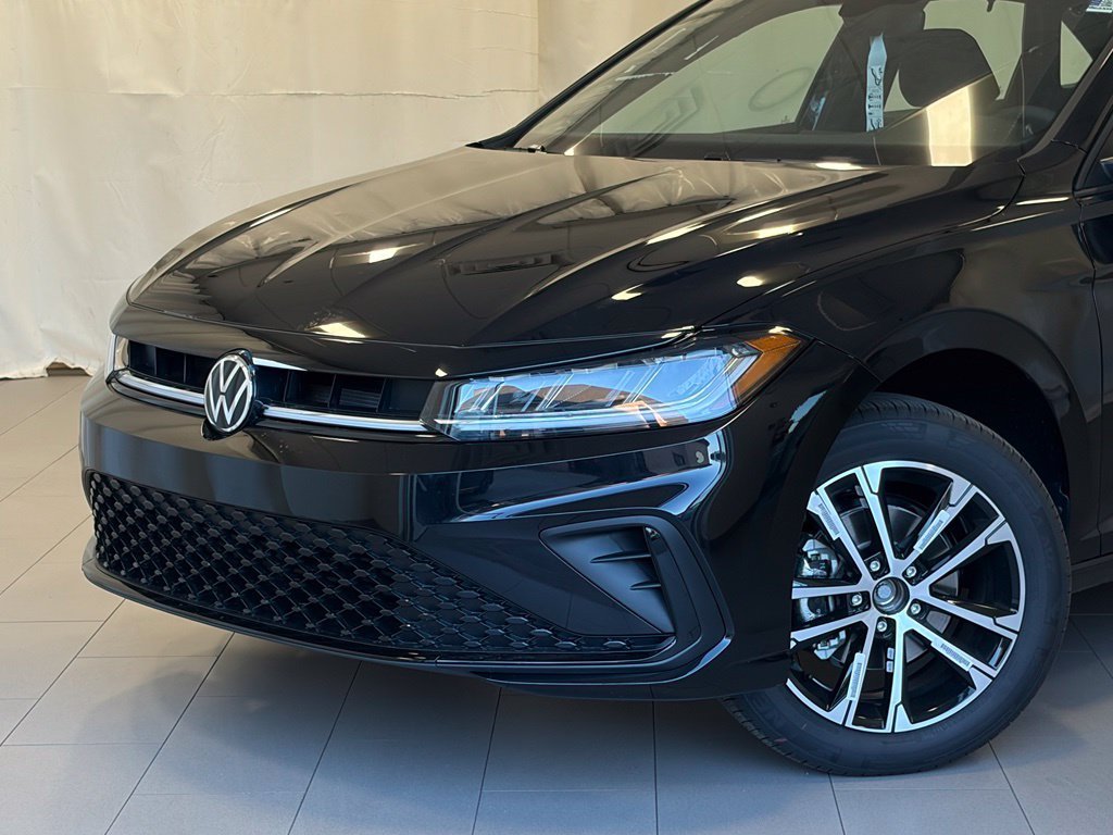 New 2027 Deep Black Pearl Volkswagen 1.5T Sport image 2