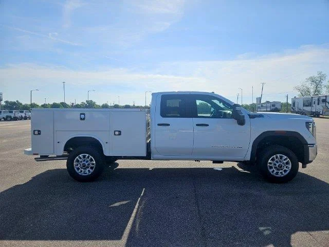 New 2026 Summit White GMC Pro image 6