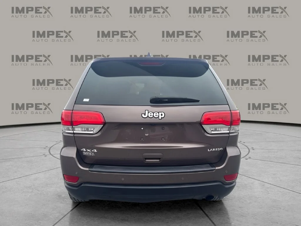 Used 2017 Brown Jeep Laredo image 4