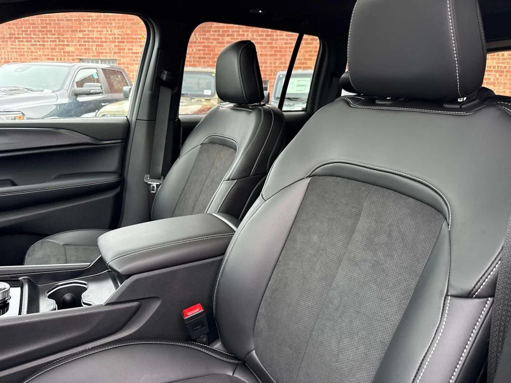 New 2025 Red Jeep Altitude X image 20