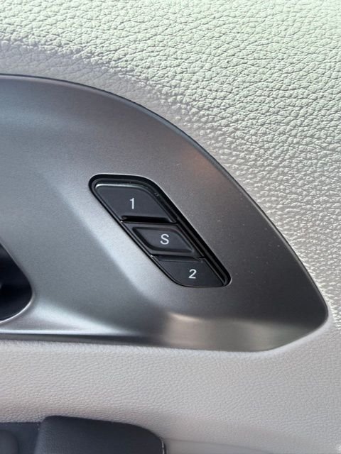 2024 Chrysler Pacifica Touring L - Photo 22