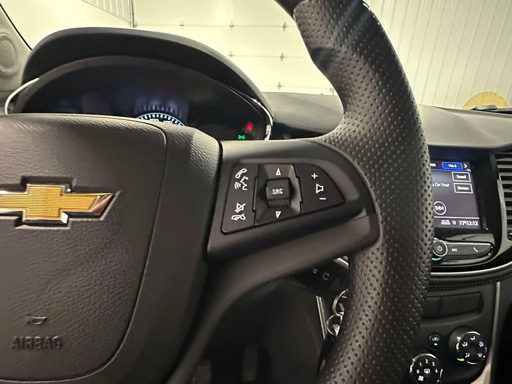 Used 2021 Blue Chevrolet LT image 32