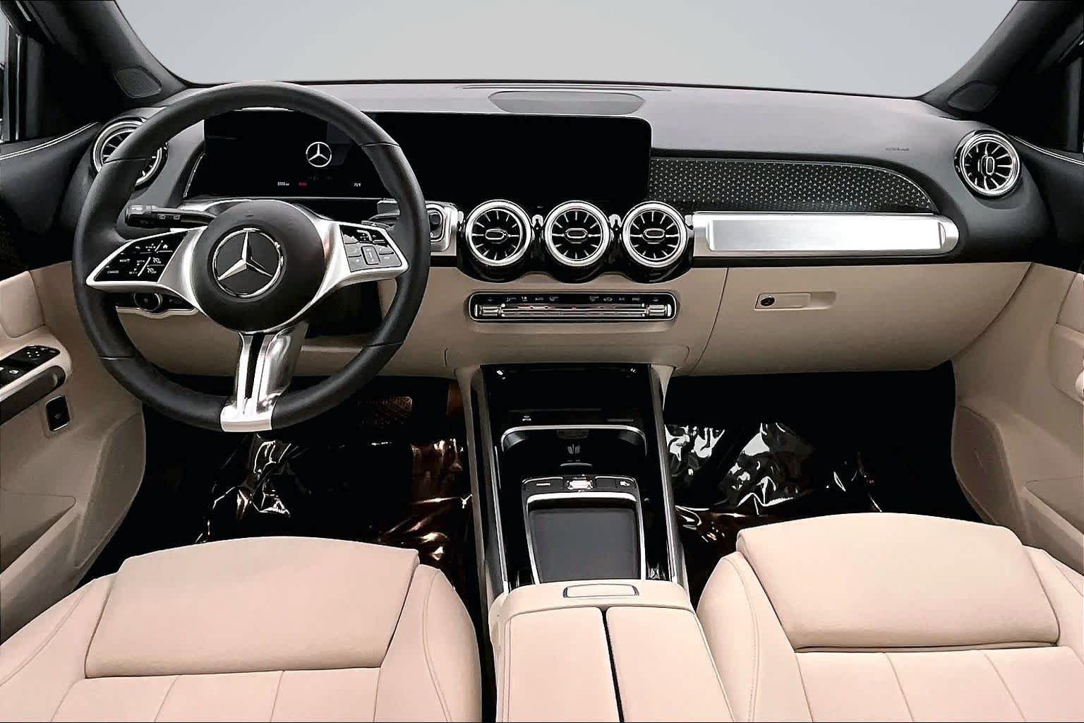 New 2026 Cosmos Black Metallic Mercedes-Benz GLB 250 image 10