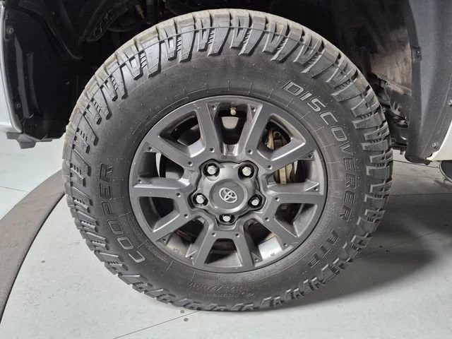 2021 Toyota Tundra SR5 - Photo 10