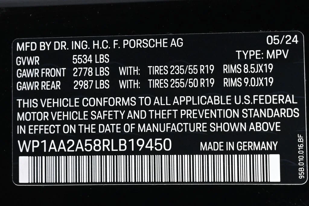 Used 2024 Black Porsche  image 28