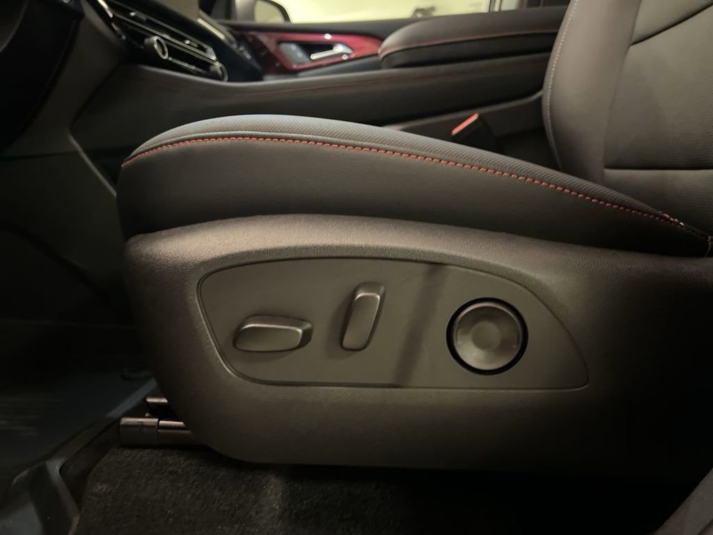 2026 Chevrolet Traverse Z71 - Photo 12