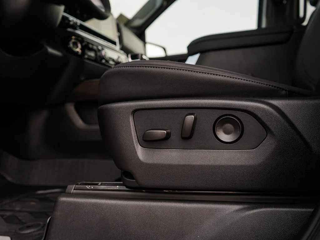 2026 GMC Sierra 1500 SLT - Photo 15