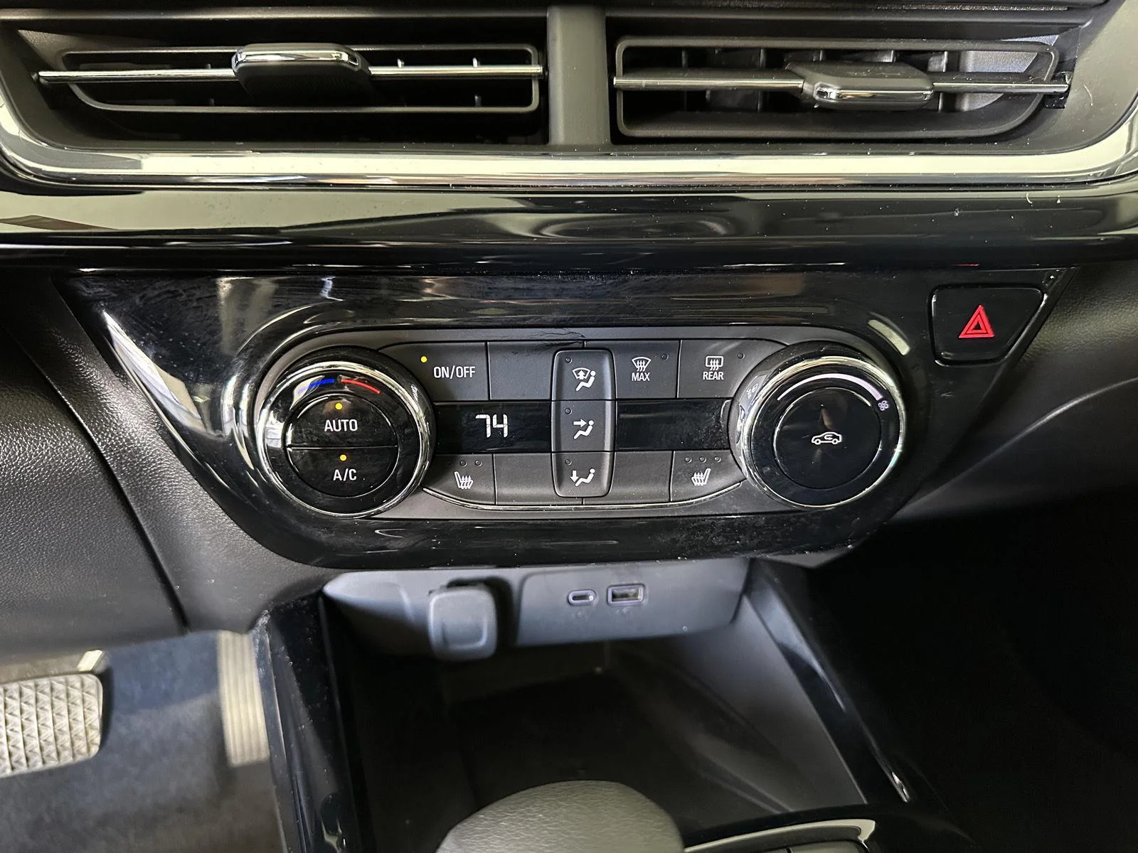 Used 2024 Sterling Gray Metallic Chevrolet ACTIV image 18