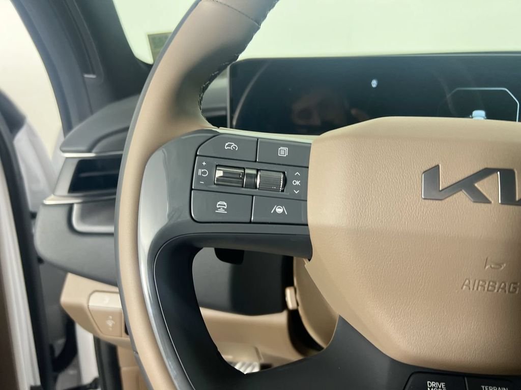New 2026 Glacial White Pearl / Black Ro Kia GT-Line AWD image 18