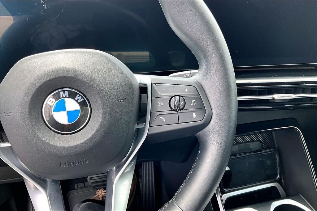 Used 2023 Black BMW xDrive28i image 10
