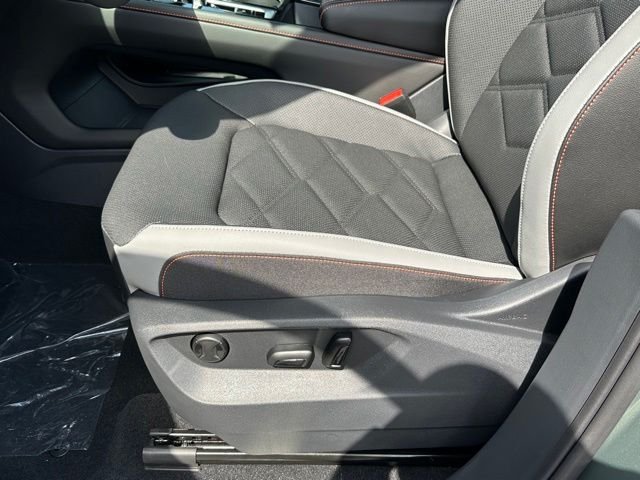 New 2026 Avocado Green Pearl Volkswagen 2.0T Peak Edition image 26