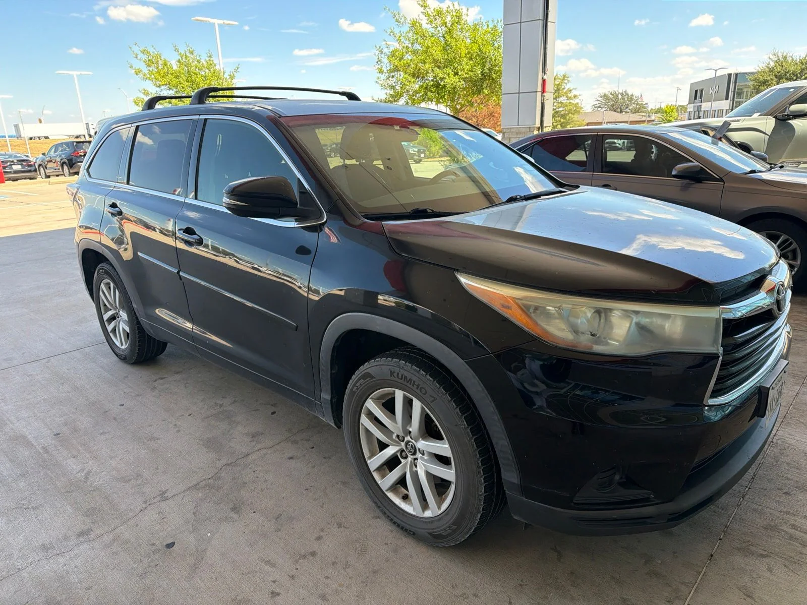 Used 2016 Black Toyota LE image 24
