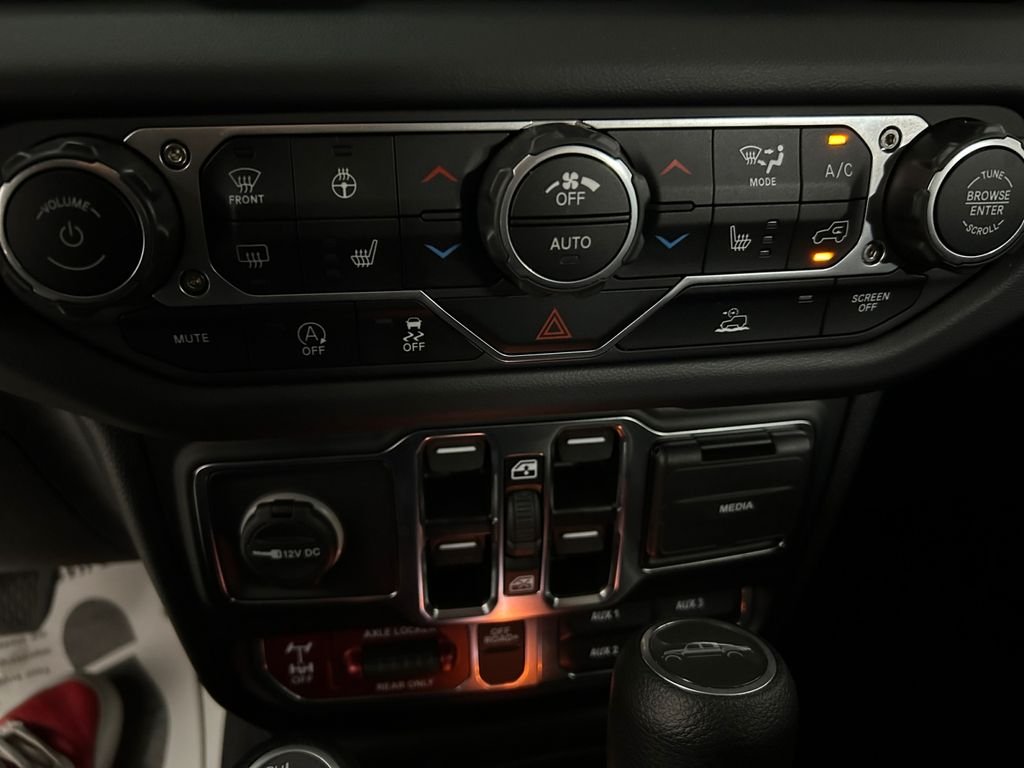 2025 Jeep Gladiator Mojave - Photo 29